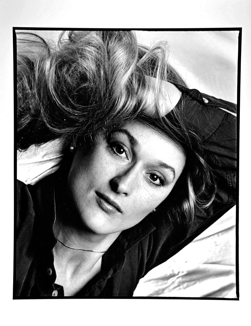 Jack Mitchell Black and White Photograph – Schauspielerin Meryl Streep, frühes Studioporträt