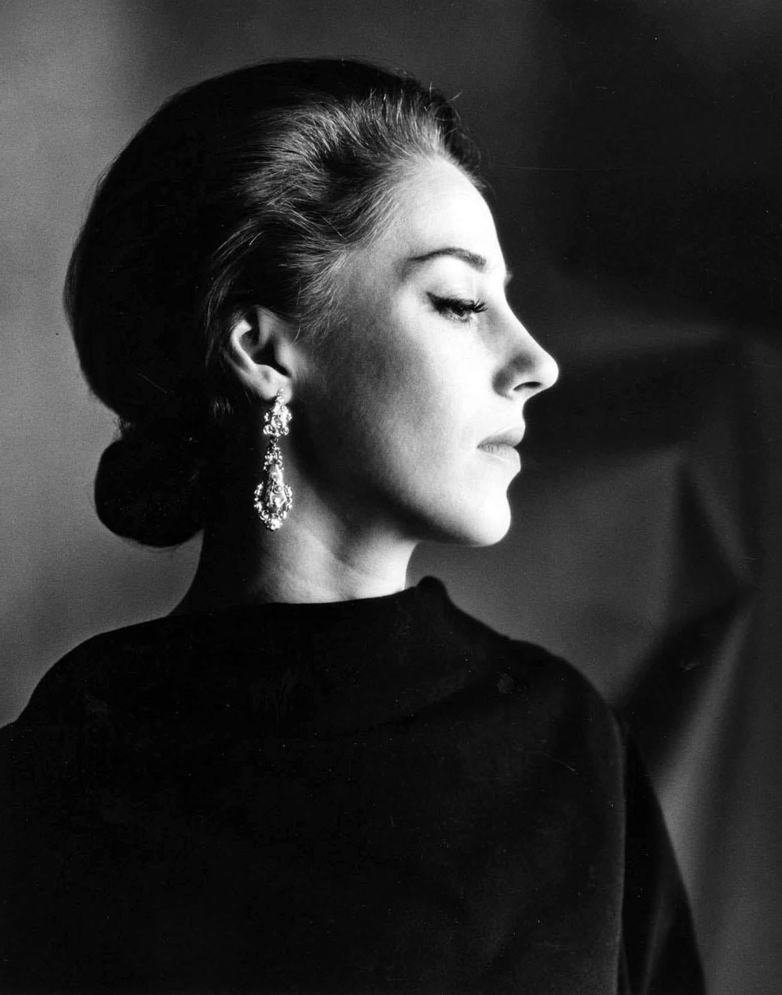 Ballerine de théâtre de ballet américain Toni Lander, signée par Jack Mitchell