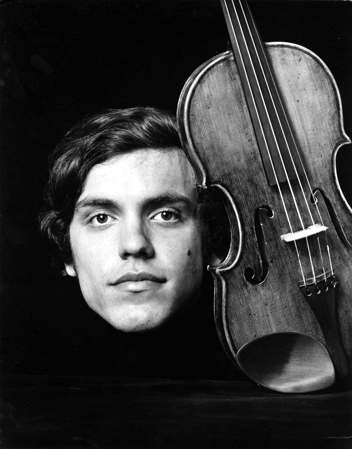 Jack Mitchell Portrait Photograph - American classical violinist Eugene Fodor, photographed for After Dark magazine