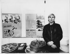 Andy Warhol dans son usine au 33 Union Square, LAST ONE signé par Jack Mitchell