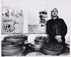 Andy Warhol dans son usine du 33 Union Square West à New York