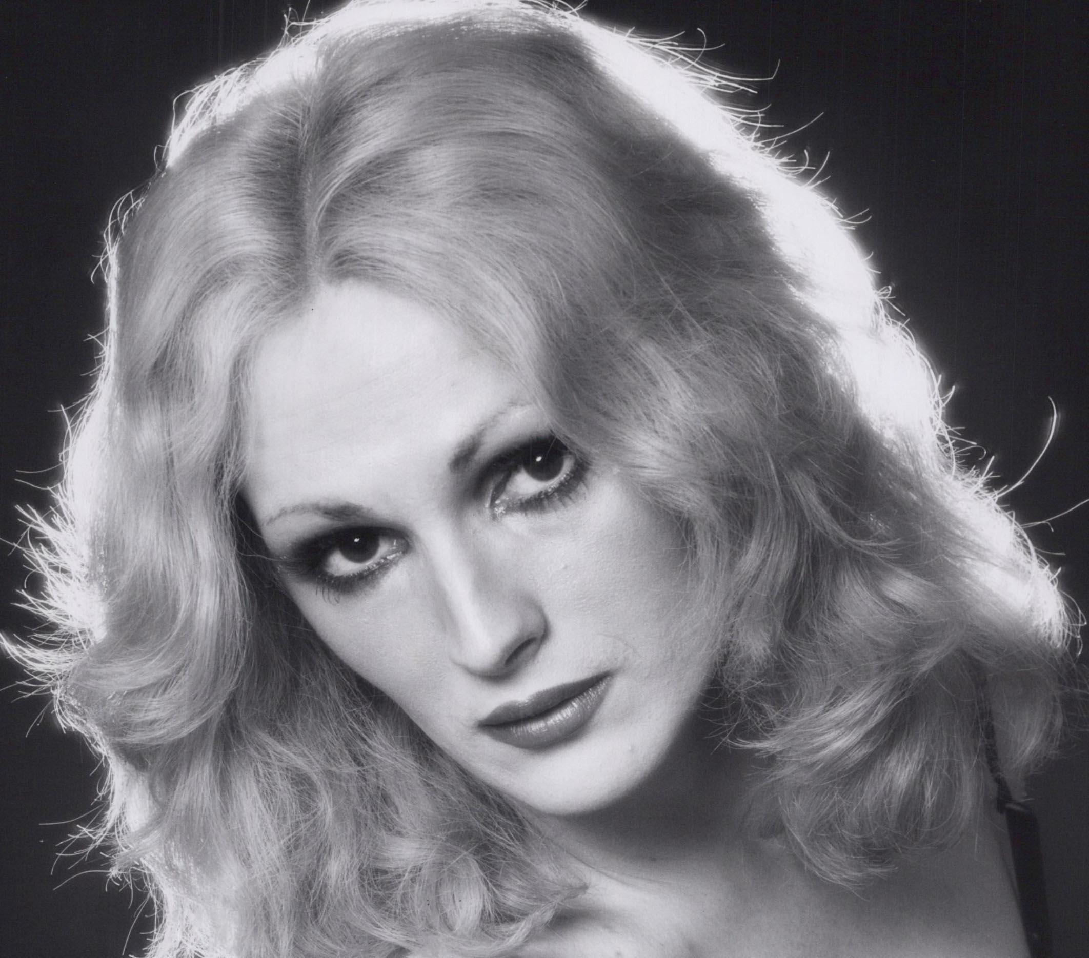 Andy Warhol Superstar Candy Darling Studio Portrait - Photograph by Jack Mitchell
