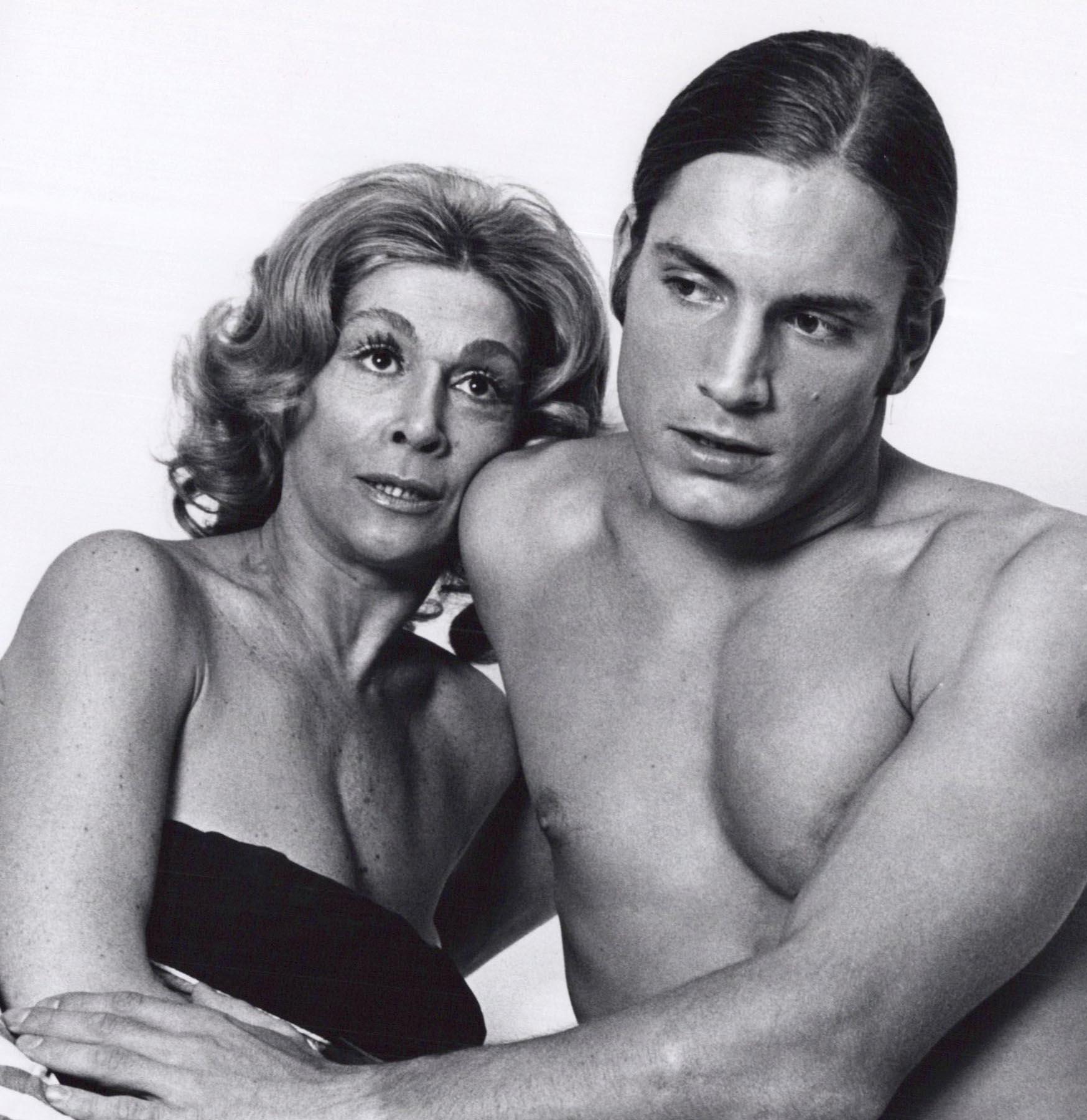 Andy Warhol - Les superstars de Joe Dallesandro et Sylvia Miles dans « Heat » - Photograph de Jack Mitchell