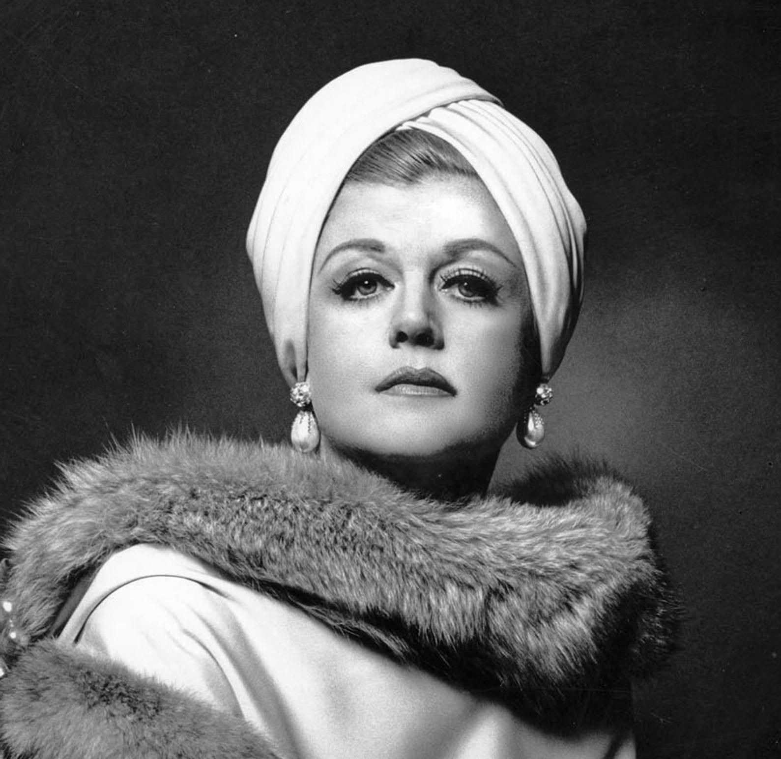 Angela Lansbury als „Mame“ am Broadway – Photograph von Jack Mitchell