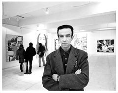 Artist Alex Katz at an exhibition of his work