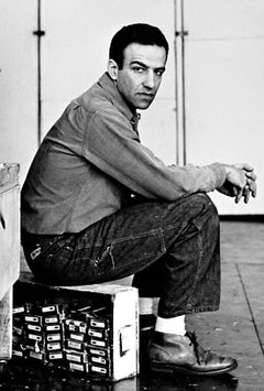 L'artiste Alex Katz dans son studio, signé par Jack Mitchell