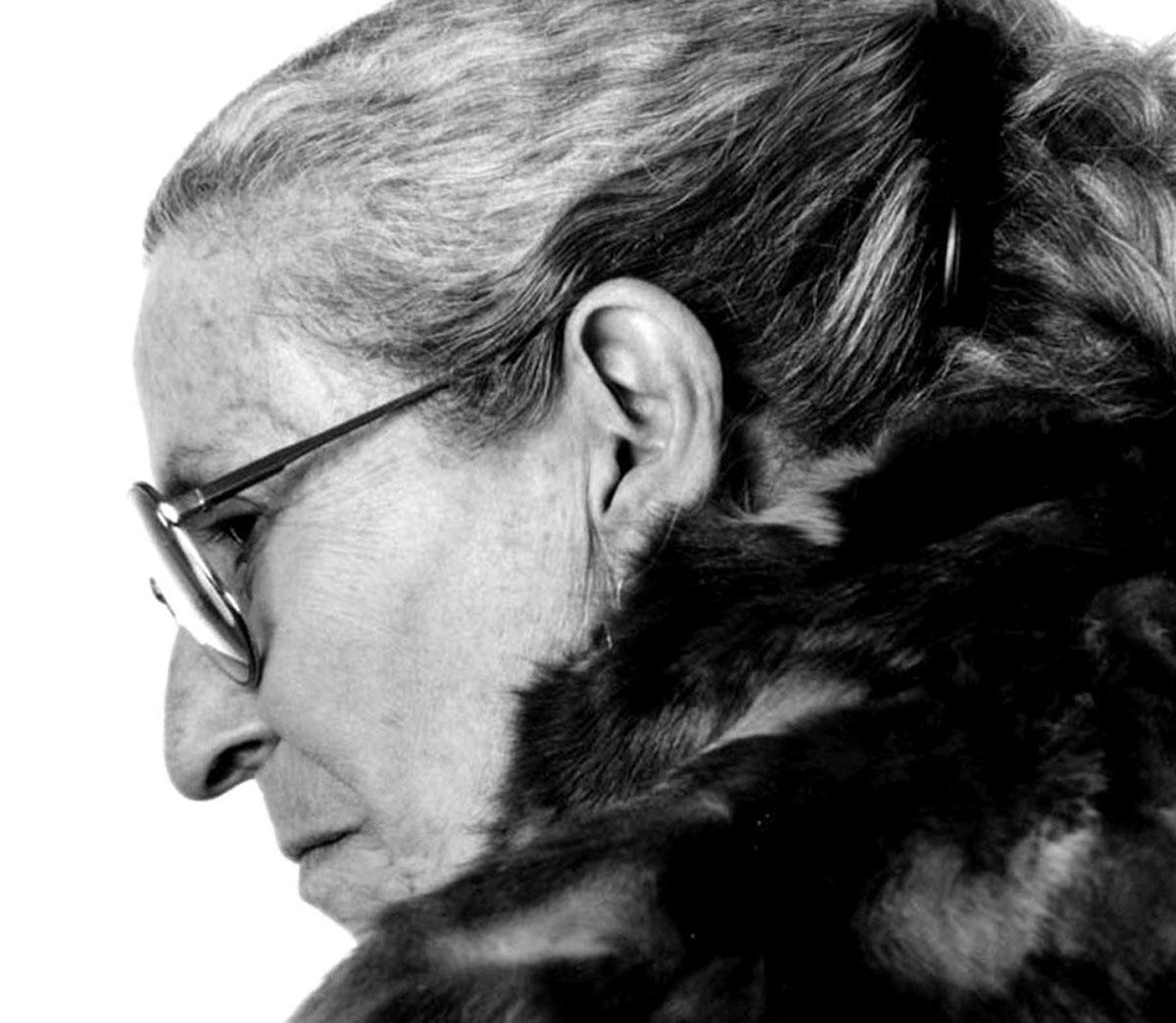 Die Künstlerin Dorothy Cantor Pearlstein, signiert von Jack Mitchell im Angebot 1