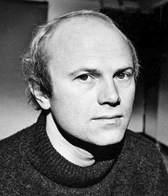 El artista James Rosenquist en su estudio