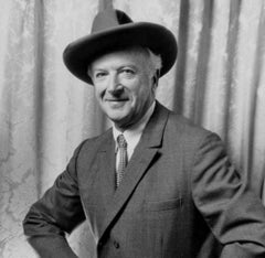 Artista y fotógrafo Cecil Beaton, firmado por Jack Mitchell