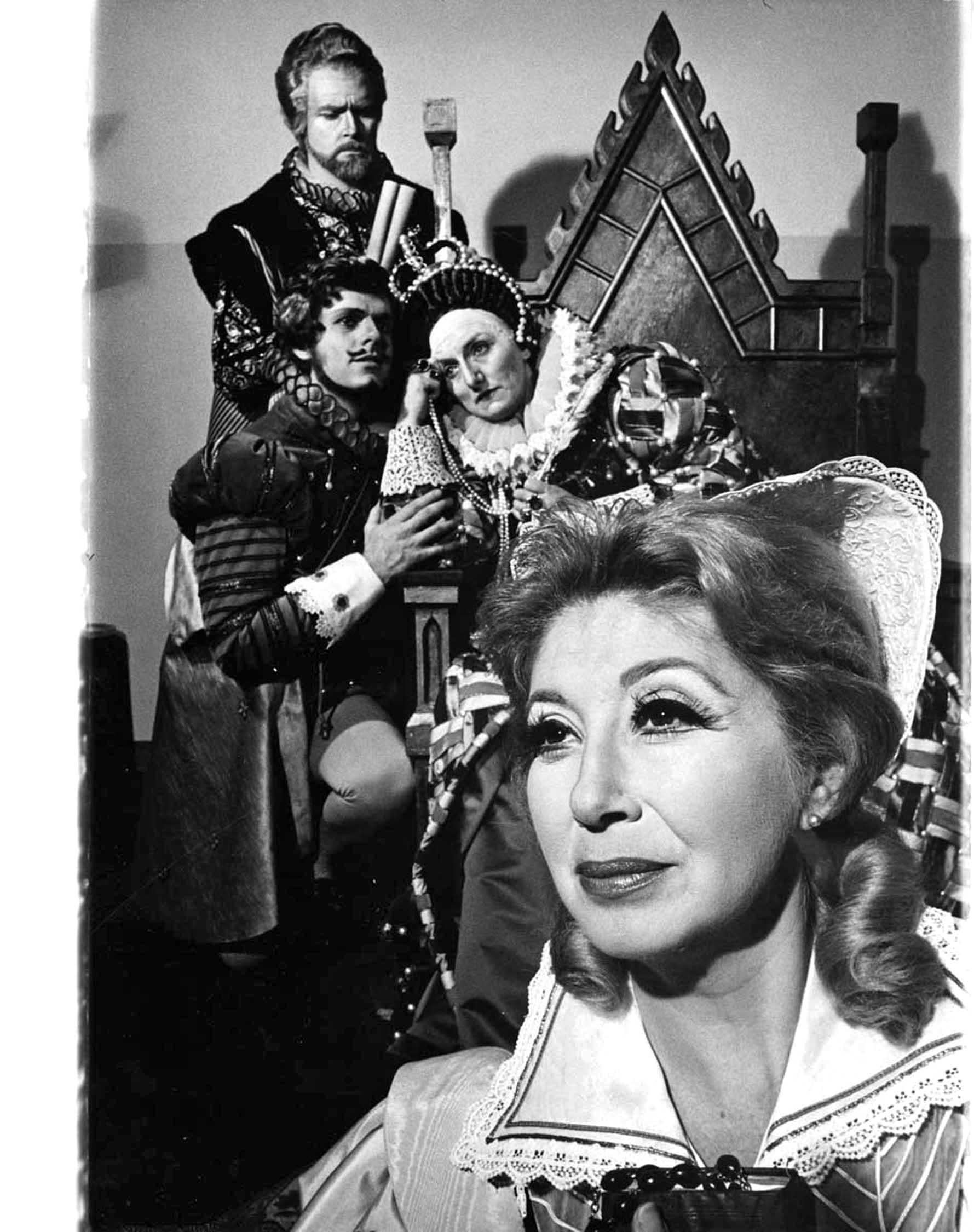 Jack Mitchell Black and White Photograph - Beverly Sills and the cast of  New York City  Opera 'Maria Stuarda'