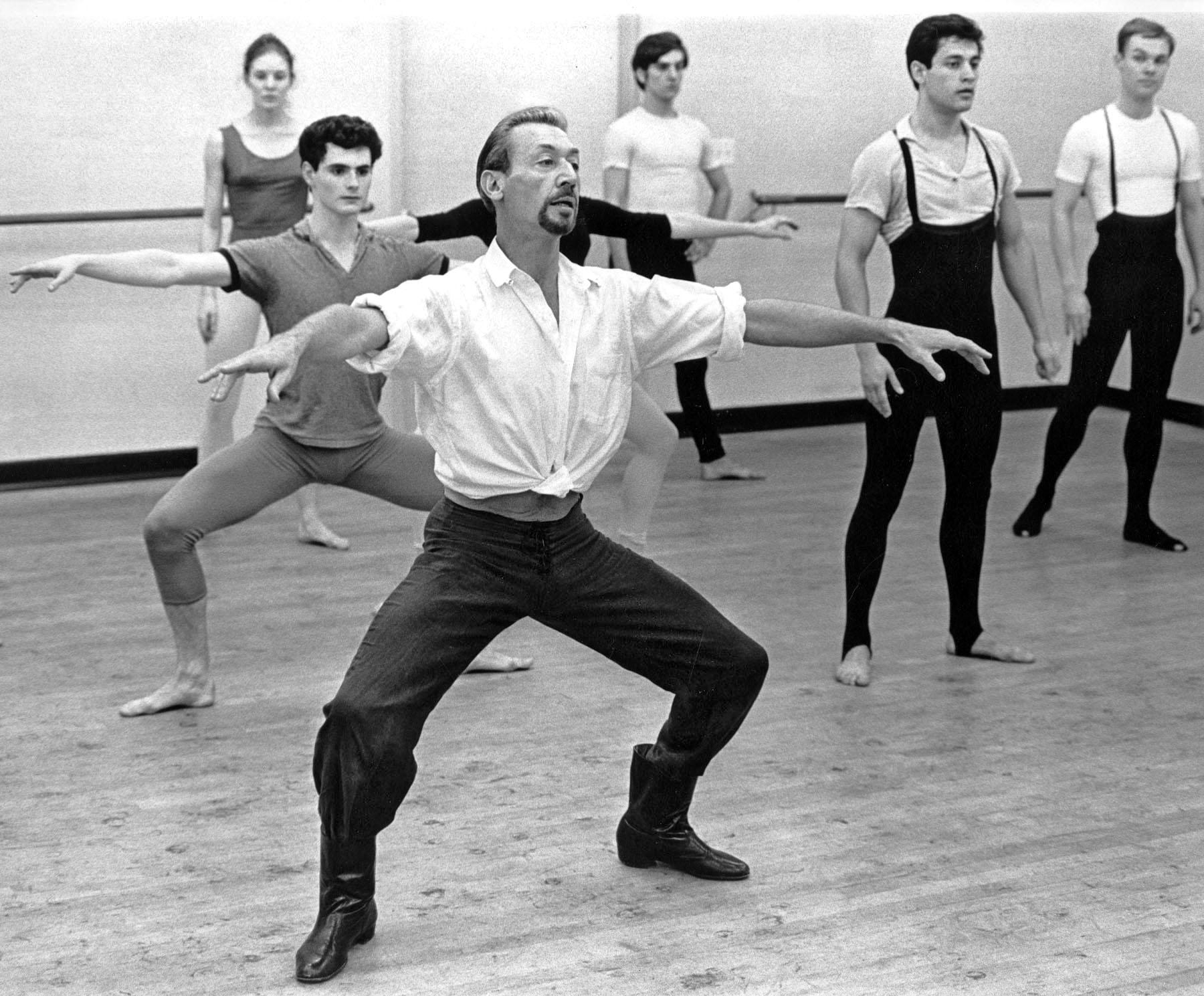 Jack Mitchell Black and White Photograph - Choreographer Jack Cole teaches a jazz class at Harkness House for Ballet Arts 
