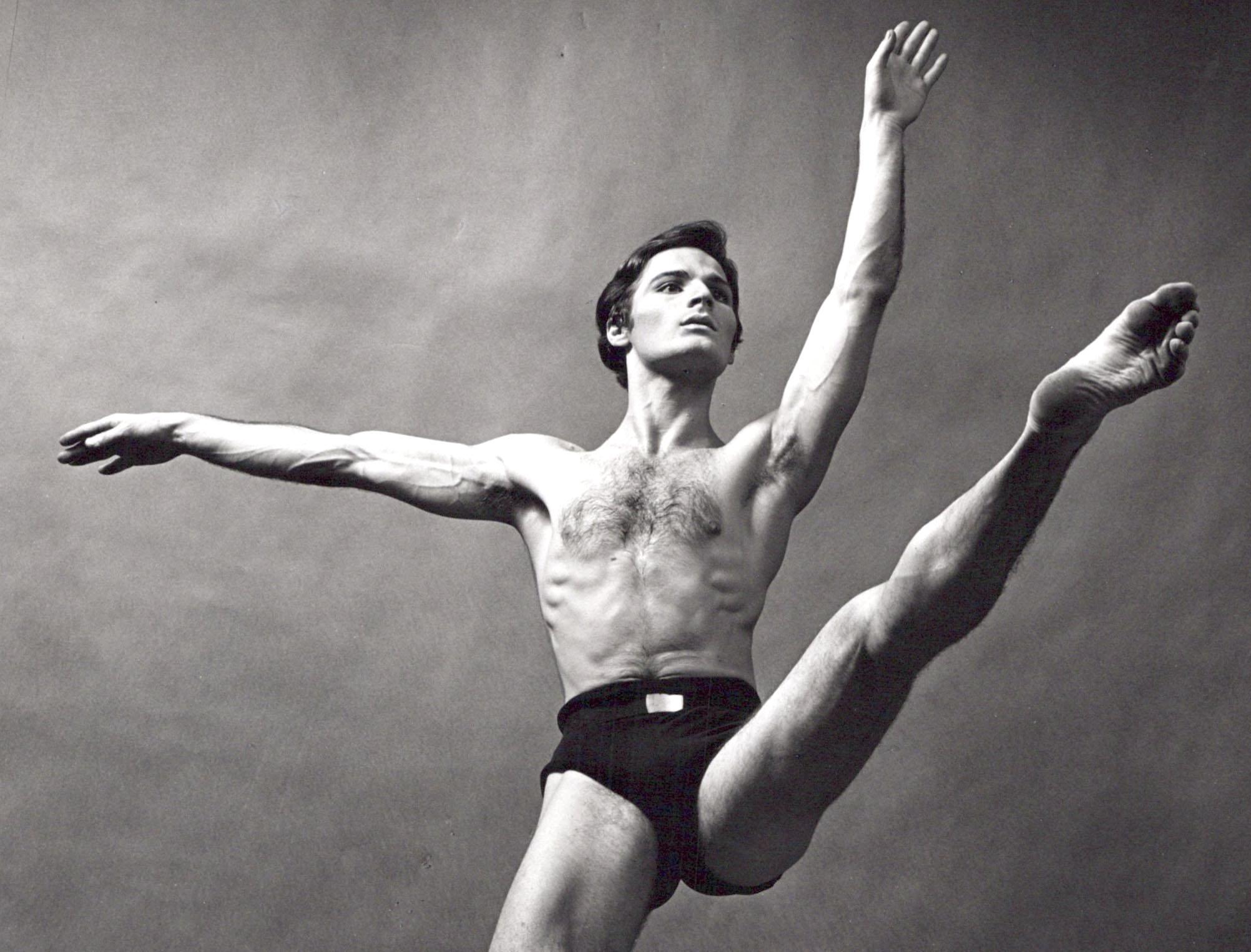 Dancer/Choreographer Lar Lubovitch  - Photograph by Jack Mitchell