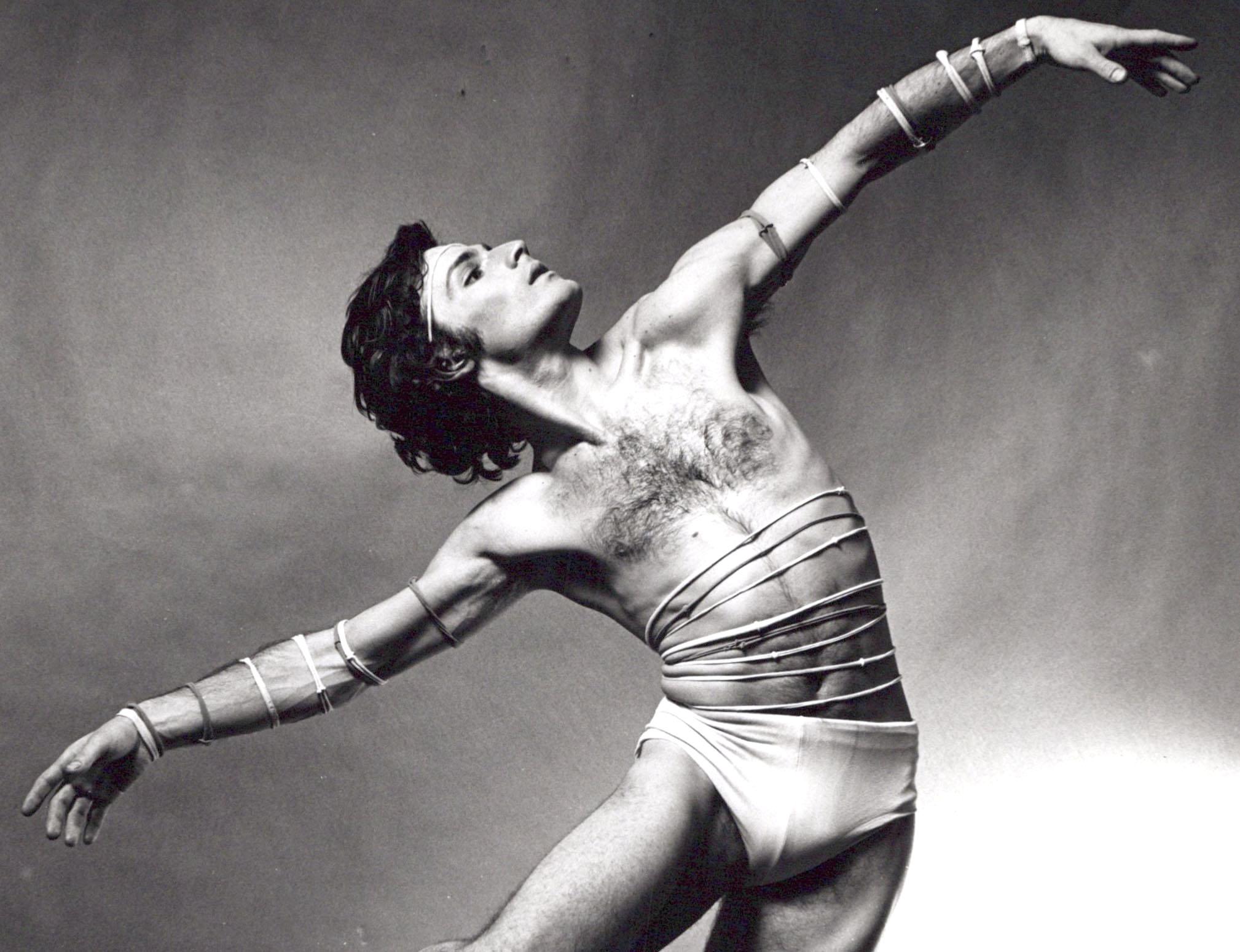 Dancer/Choreographer Lar Lubovitch  - Photograph by Jack Mitchell