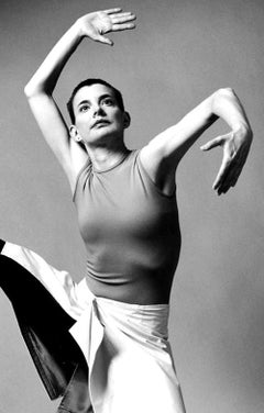 Tanzende/choreographische Tänzerin Molissa Fenley auf der Bühne