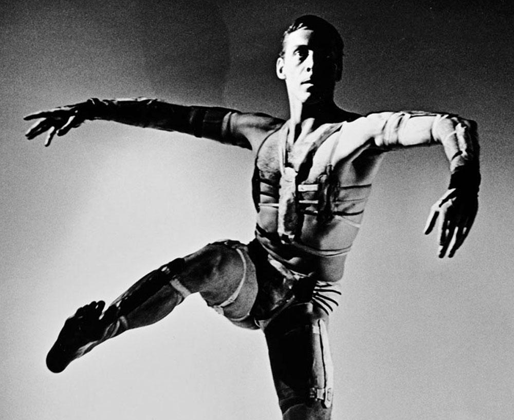  Der Tänzer/Choreograph Paul Taylor mit dem Titel „Fibers“, signiert von Jack Mitchell im Angebot 1