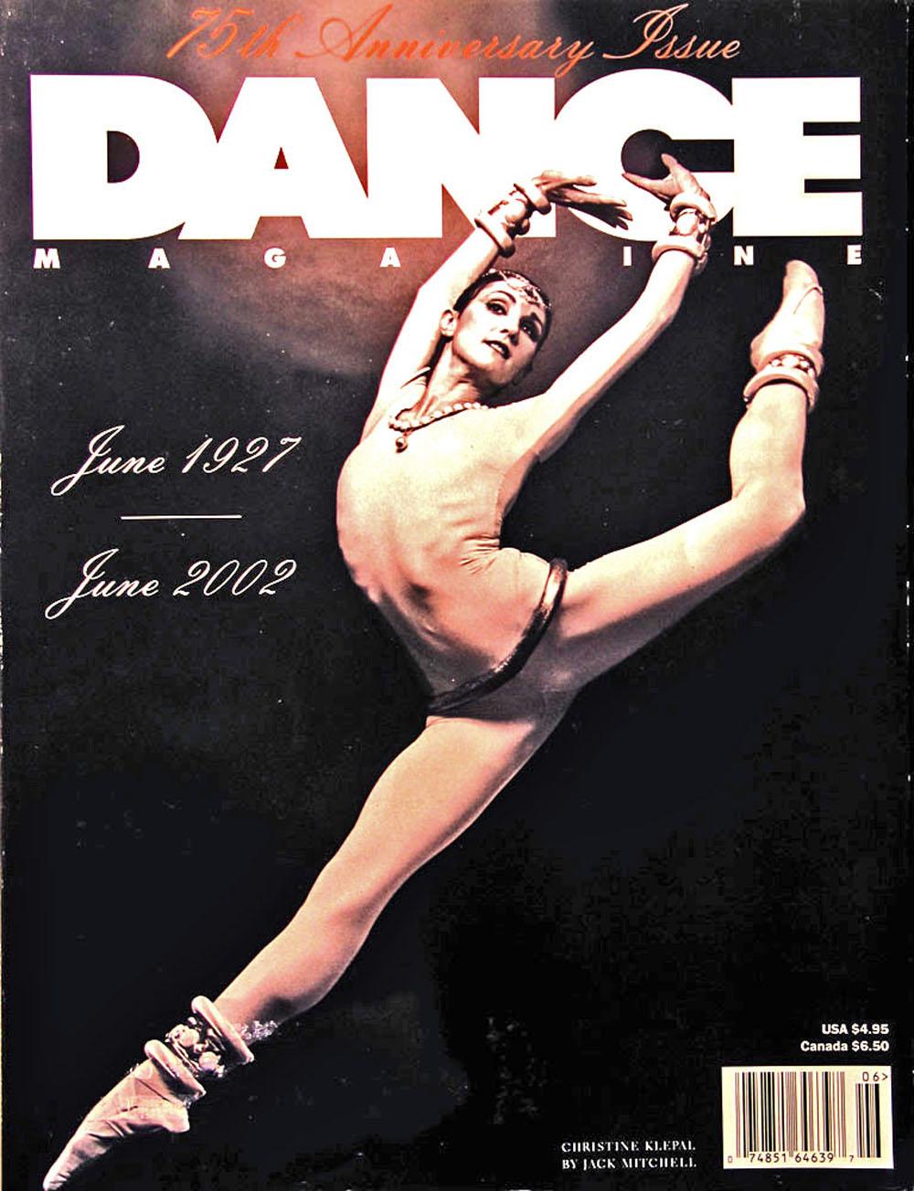Bailarina Christine Klepal actuando, firmada por Jack Mitchell en venta 2
