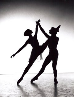 Silhouette de danseurs, signée par Jack Mitchell