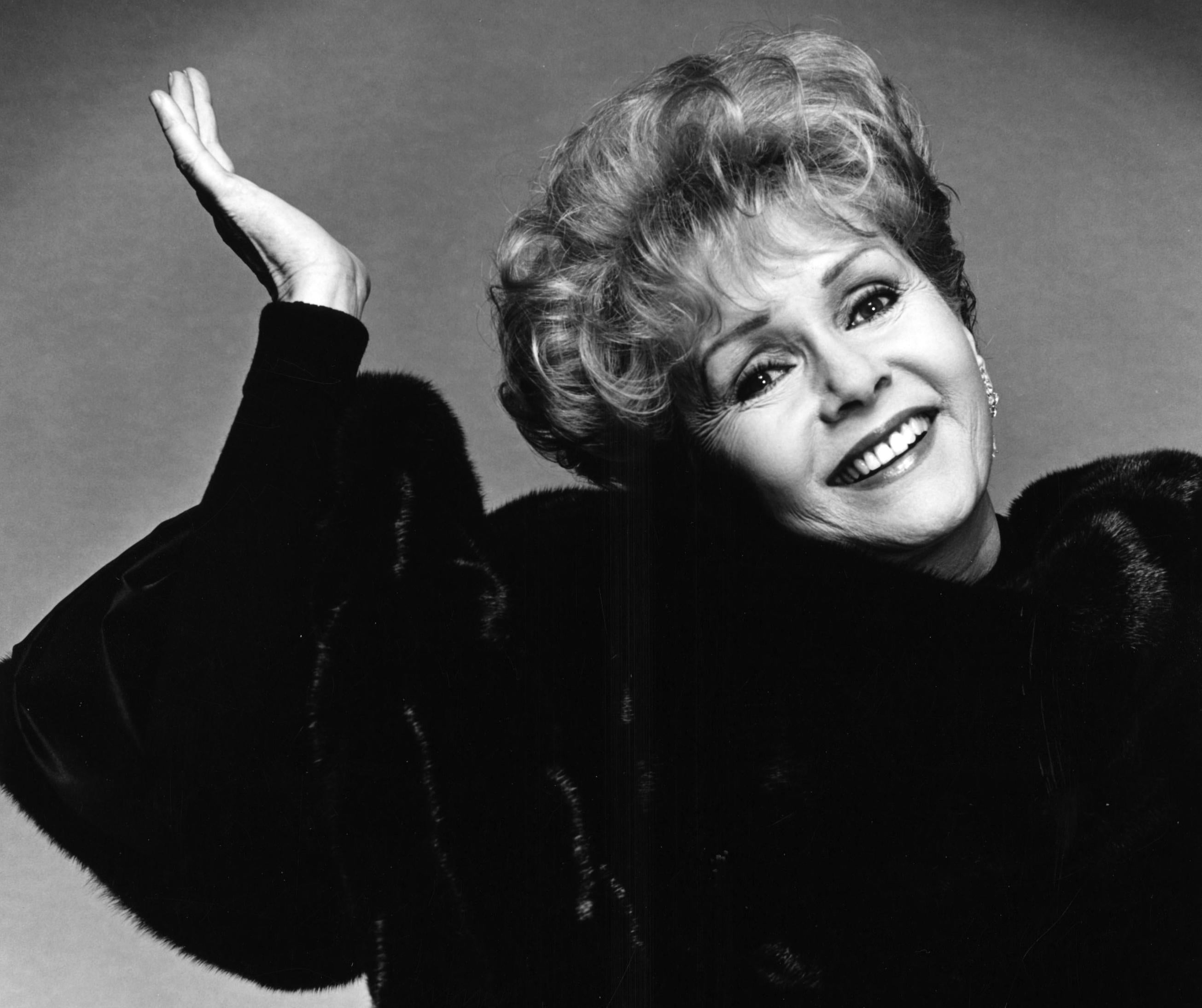 Debbie Reynolds, Blackglama „What Becomes A Legend Most“, signiert von Jack Mitchell im Angebot 1