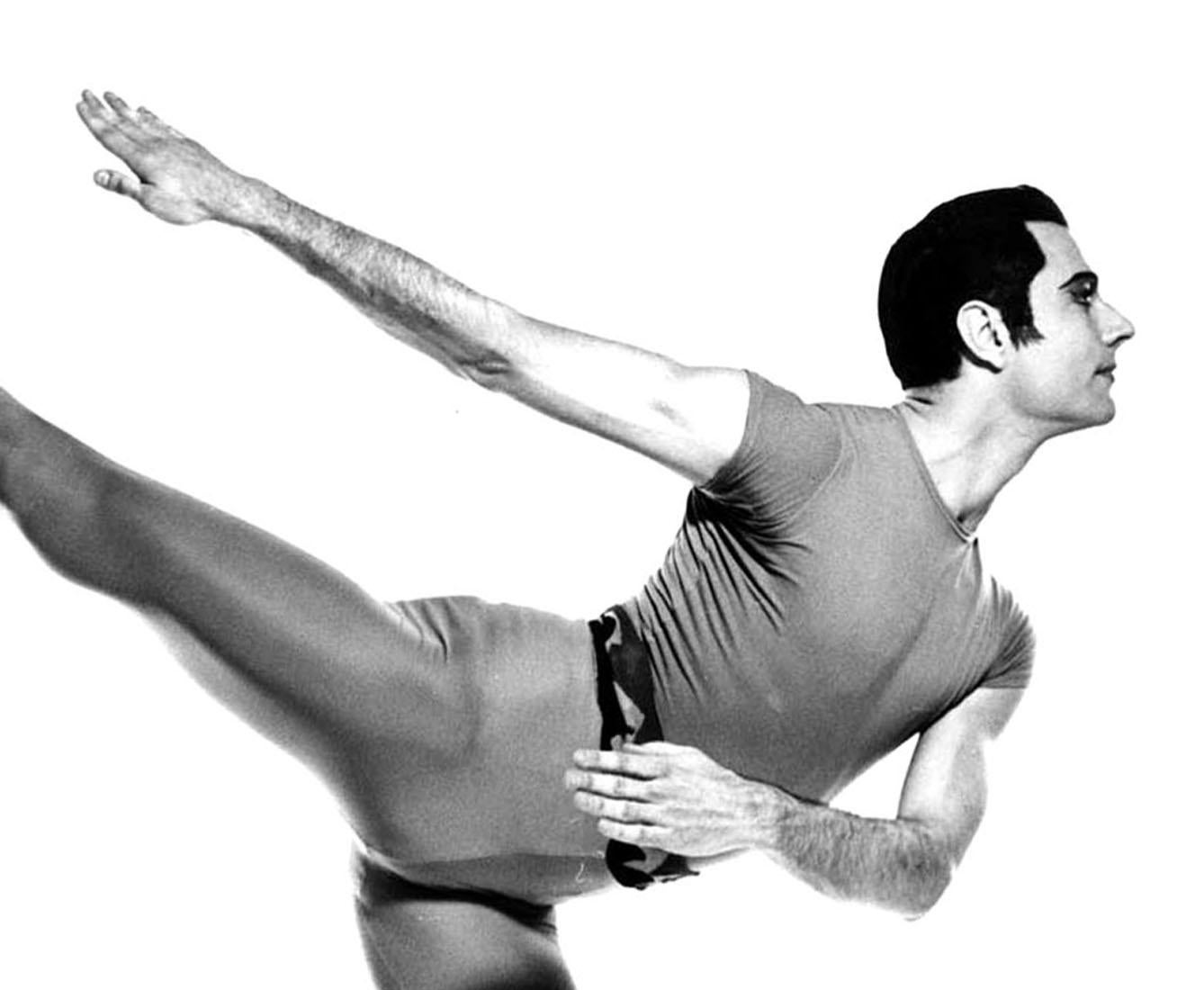 Famed American Ballet Theatre Dancer Royes Fernandez - Photograph by Jack Mitchell