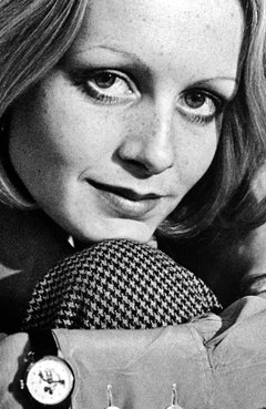 Fashion model icon Twiggy, signed by Jack Mitchell