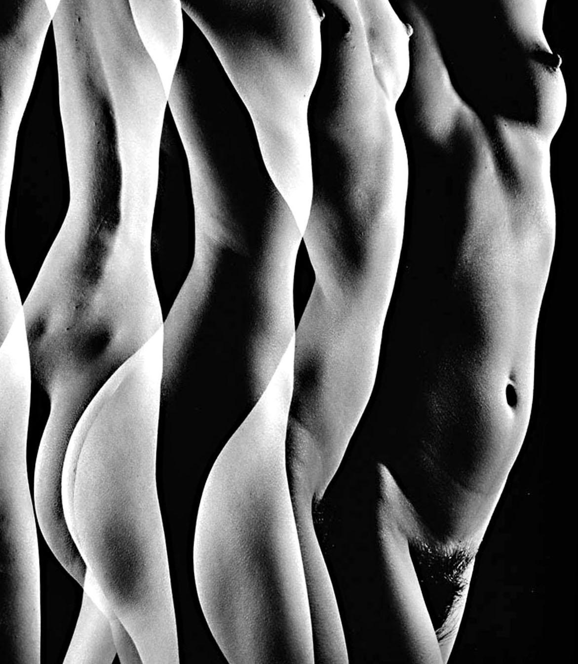 Female Nude aus der Serie Numbered Nudes, signierter Ausstellungsdruck, Mehrfach exposure – Photograph von Jack Mitchell