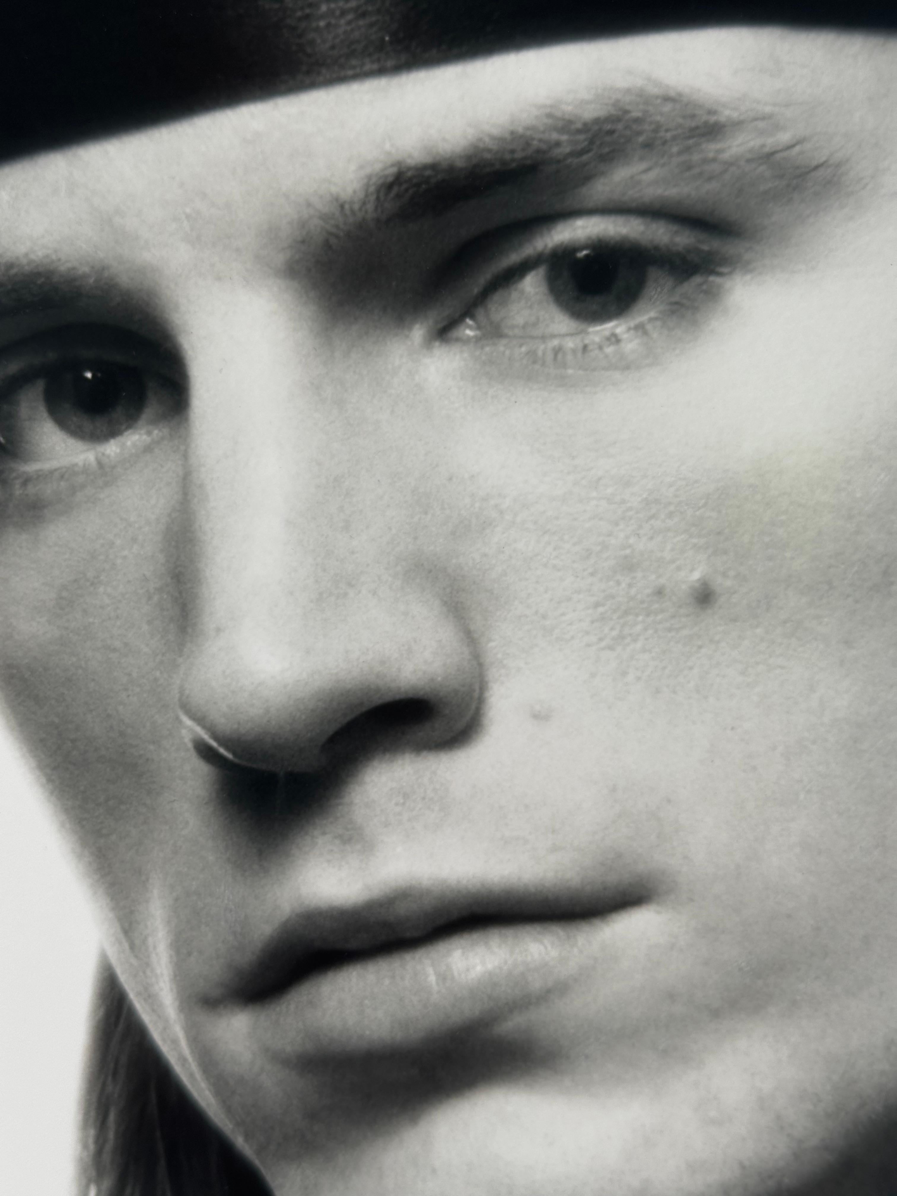 Jane Forth & Joe Dallesandro Andy Warhol Trash promo photo - Gray Black and White Photograph by Jack Mitchell