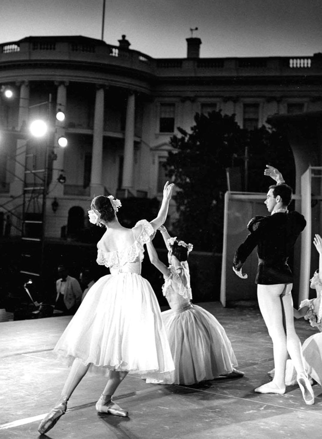  Joffrey Ballet evening outdoor performance at the LBJ White House Arts Festival - Photograph by Jack Mitchell