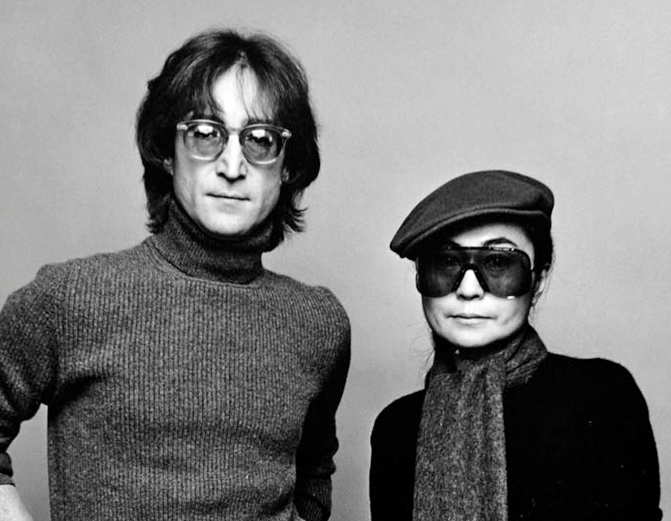 John Lennon und Yoko Ono fotografierten am 2. November 1980. Signiert von Jack Mitchell im Angebot 1