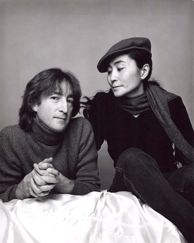 Jack Mitchell - John Lennon and Yoko Ono photographed on November 2 ...