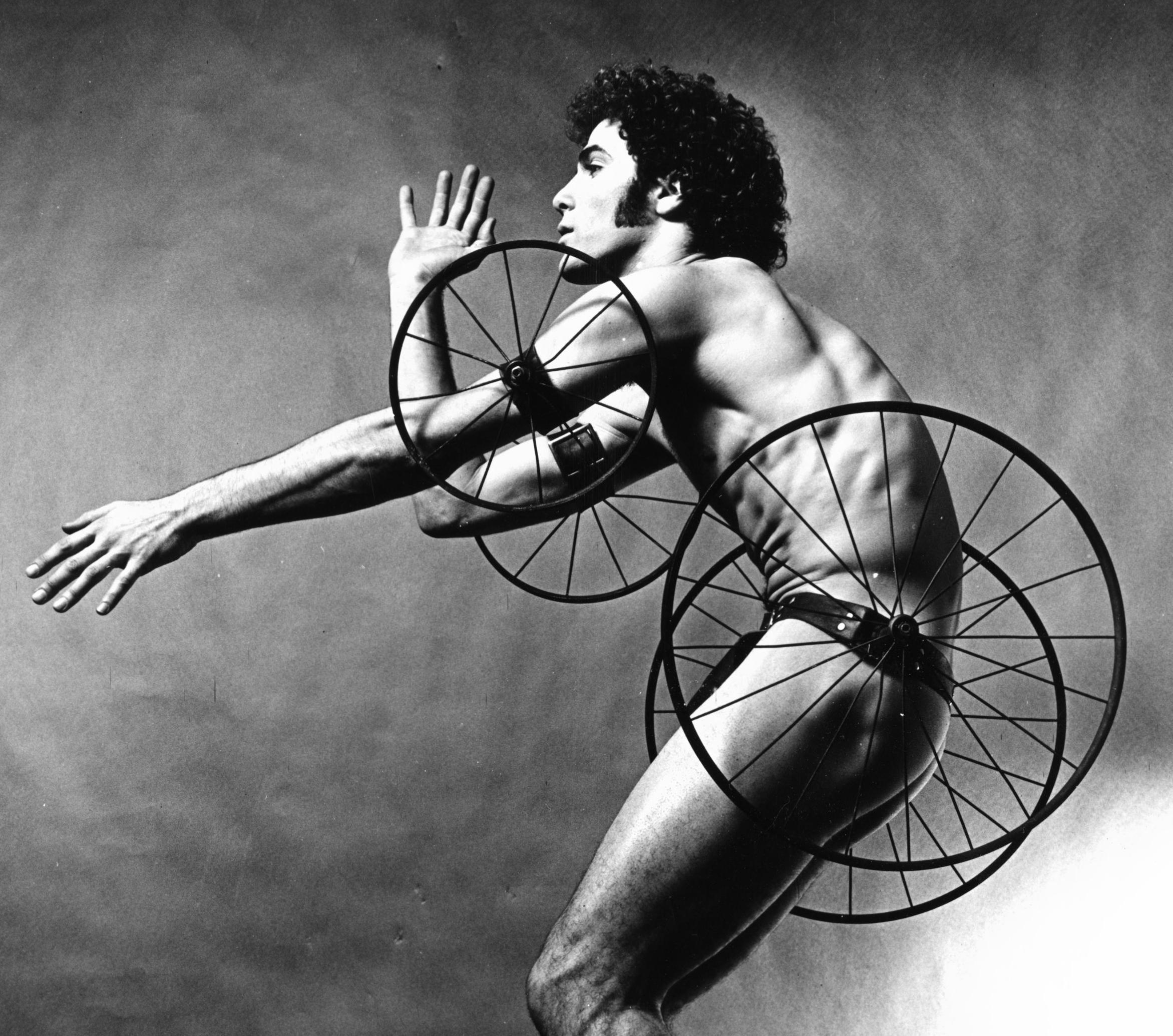 Louis Falco performing 'Timewright' in Robert Indiana costume signed by Mitchell - Photograph by Jack Mitchell