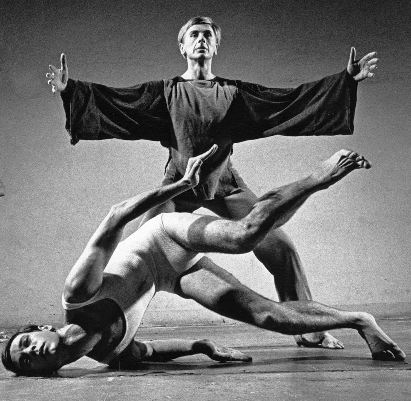 Lucas Hoving Dance Company trat mit „Icarus“ auf – Photograph von Jack Mitchell