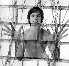 Modello maschile Milton Dean nudo in esposizione multipla, firmato da Jack Mitchell