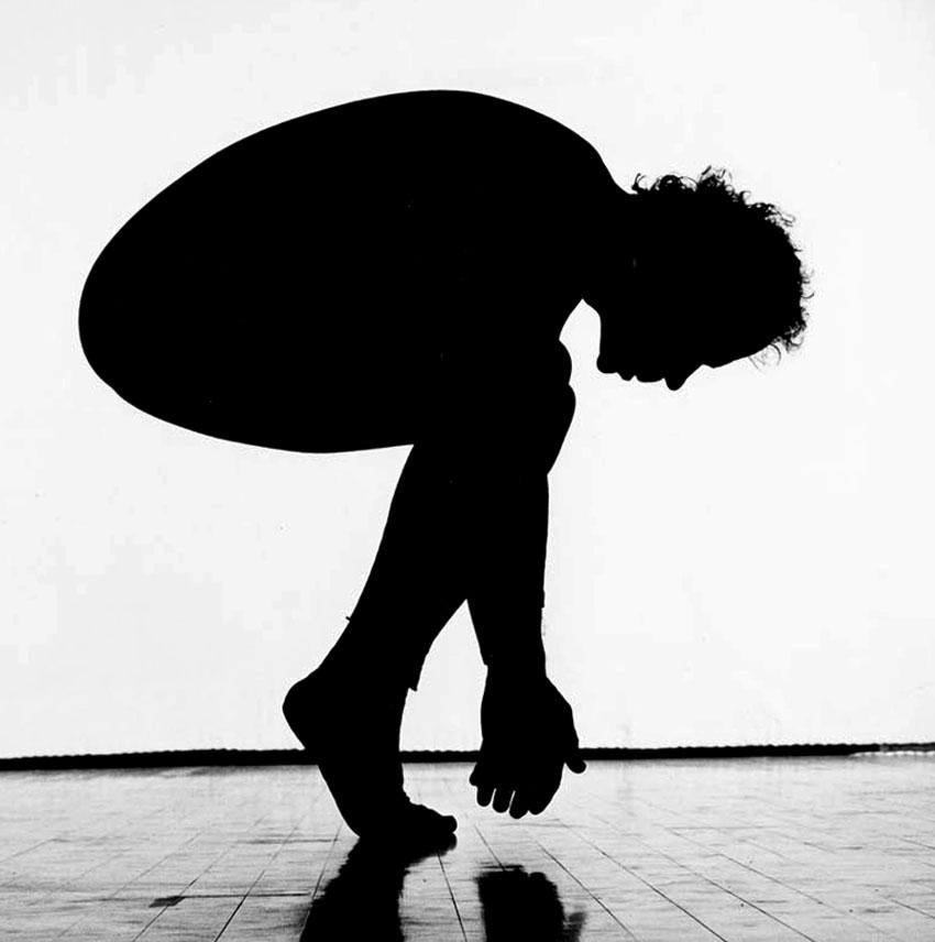 Merce Cunningham interpretando 'Solo', firmado por Jack Mitchell en venta 1