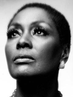 MET Opera Soprano Shirley Verrett, studio portrait signed by Jack Mitchell
