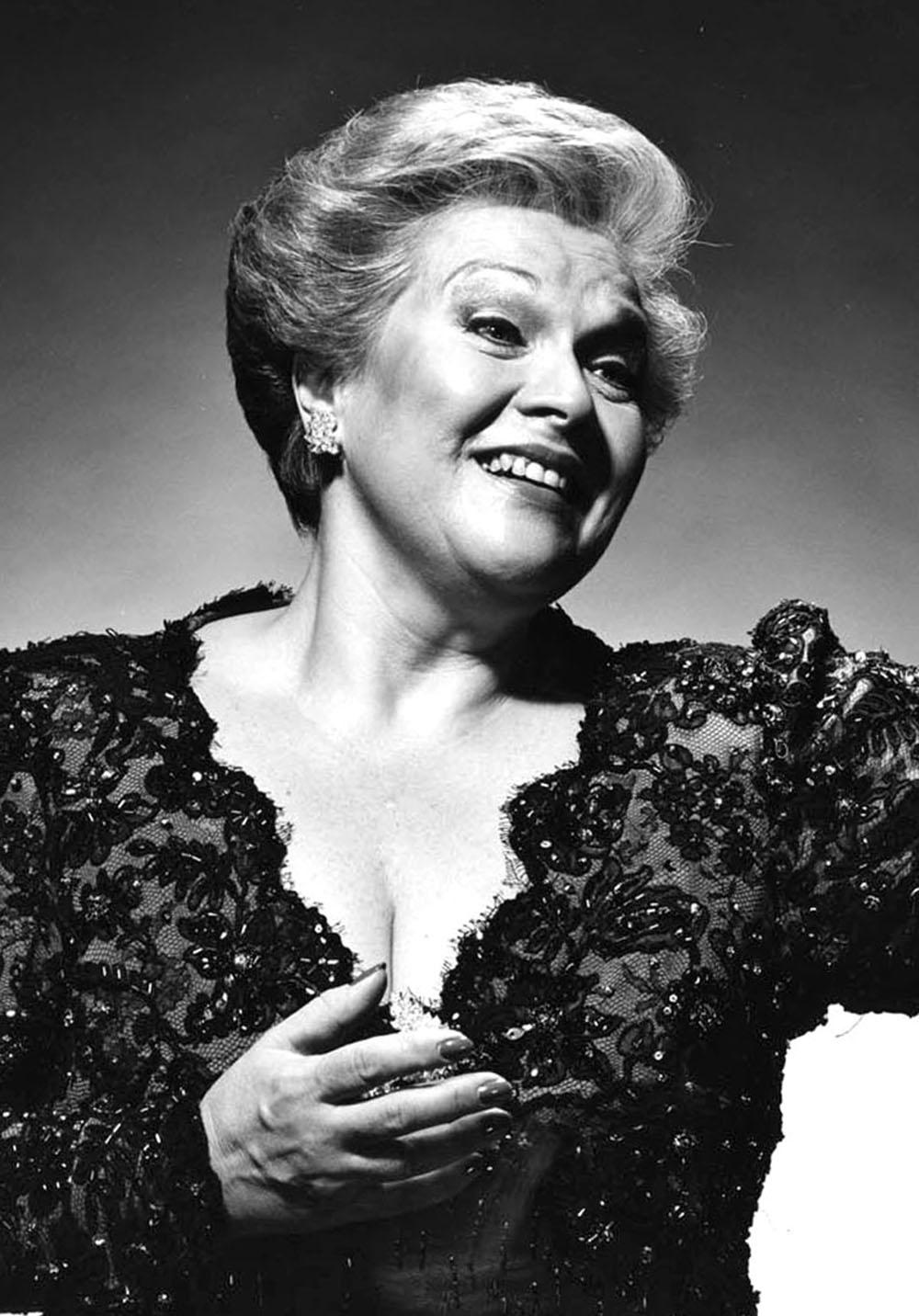 Metropolitan Opera soprano Marilyn Horne  - Photograph by Jack Mitchell