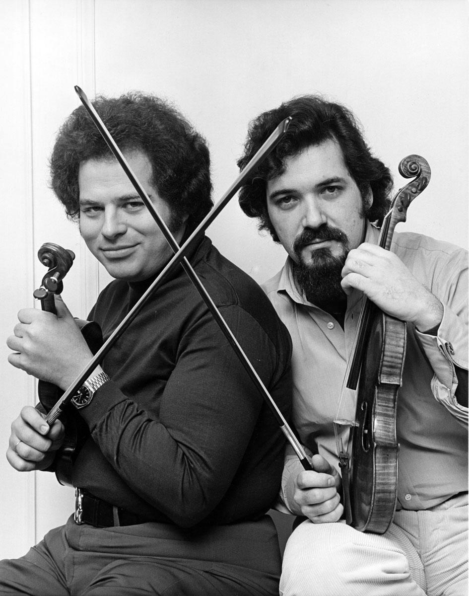 Jack Mitchell Black and White Photograph - Musicians and friends Itzak Perlman and Pinchas Zukerman