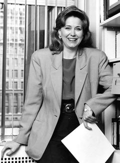 Jane Mitchell, conduttrice televisiva della NBC, firmata da Jack Mitchell