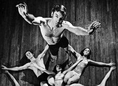 Paul Taylor y sus bailarines interpretando "Private Domain" firmado por Jack Mitchell
