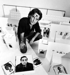 Photographer Richard Avedon planning his exhibition at the Marlborough Gallery