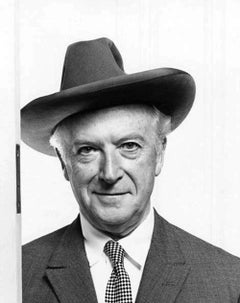 Il fotografo, scrittore, pittore e designer Cecil Beaton, firmato da Jack Mitchell