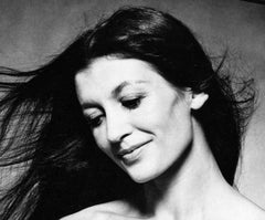 Porträtstudie der klassischen Ballerina Carla Fracci