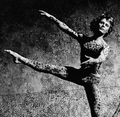 Robert Kovak and Chris Komar performing Merce Cunningham's 'Summerspace'