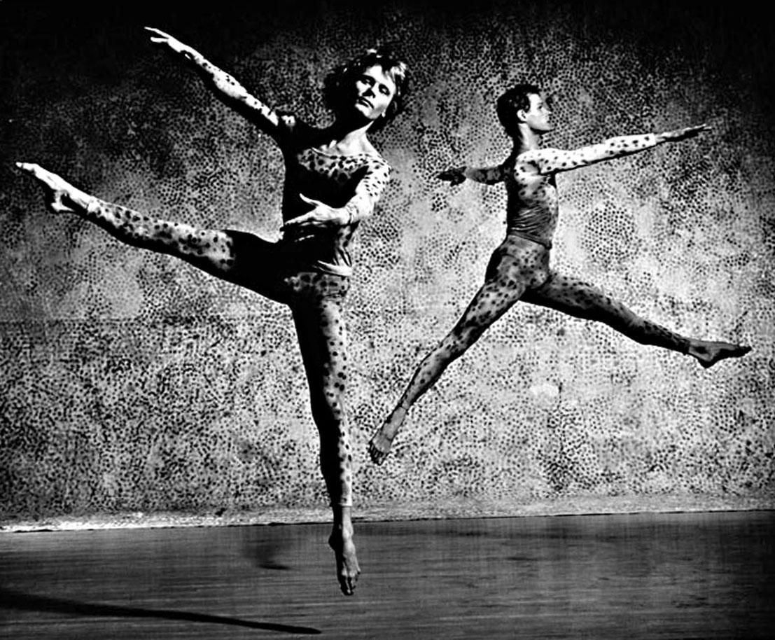 Robert Kovak & Chris Komar performing Merce Cunningham's 'Summerspace', signed - Photograph by Jack Mitchell