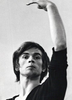 Rudolf Nureyev in dance class