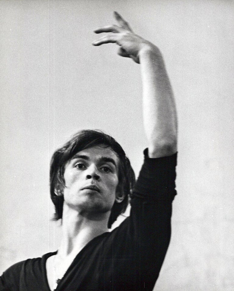Jack Mitchell Black and White Photograph - Rudolf Nureyev in dance class