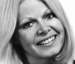 Scatto in studio di Sally Struthers, star di 'All In The Family', firmato da Jack Mitchell