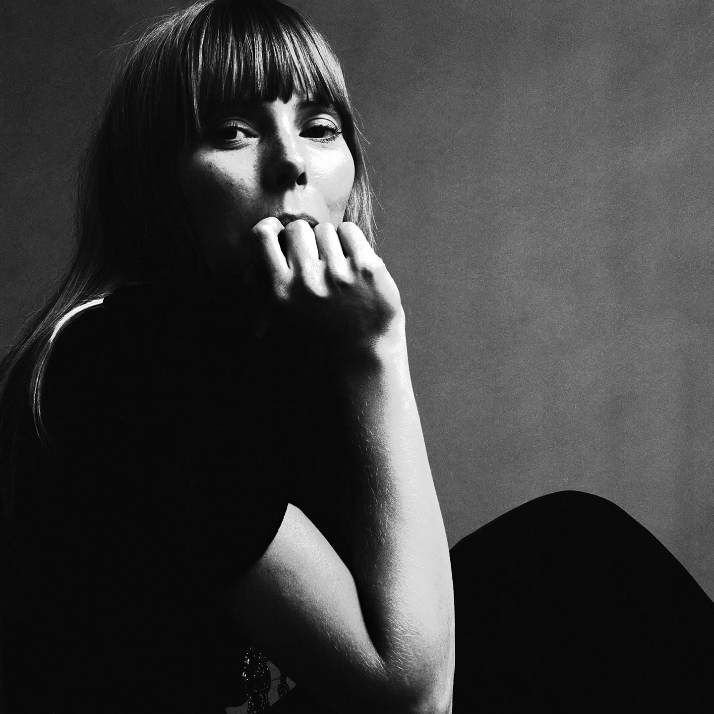 Black and White Photograph de Jack Robinson - Joni Mitchell