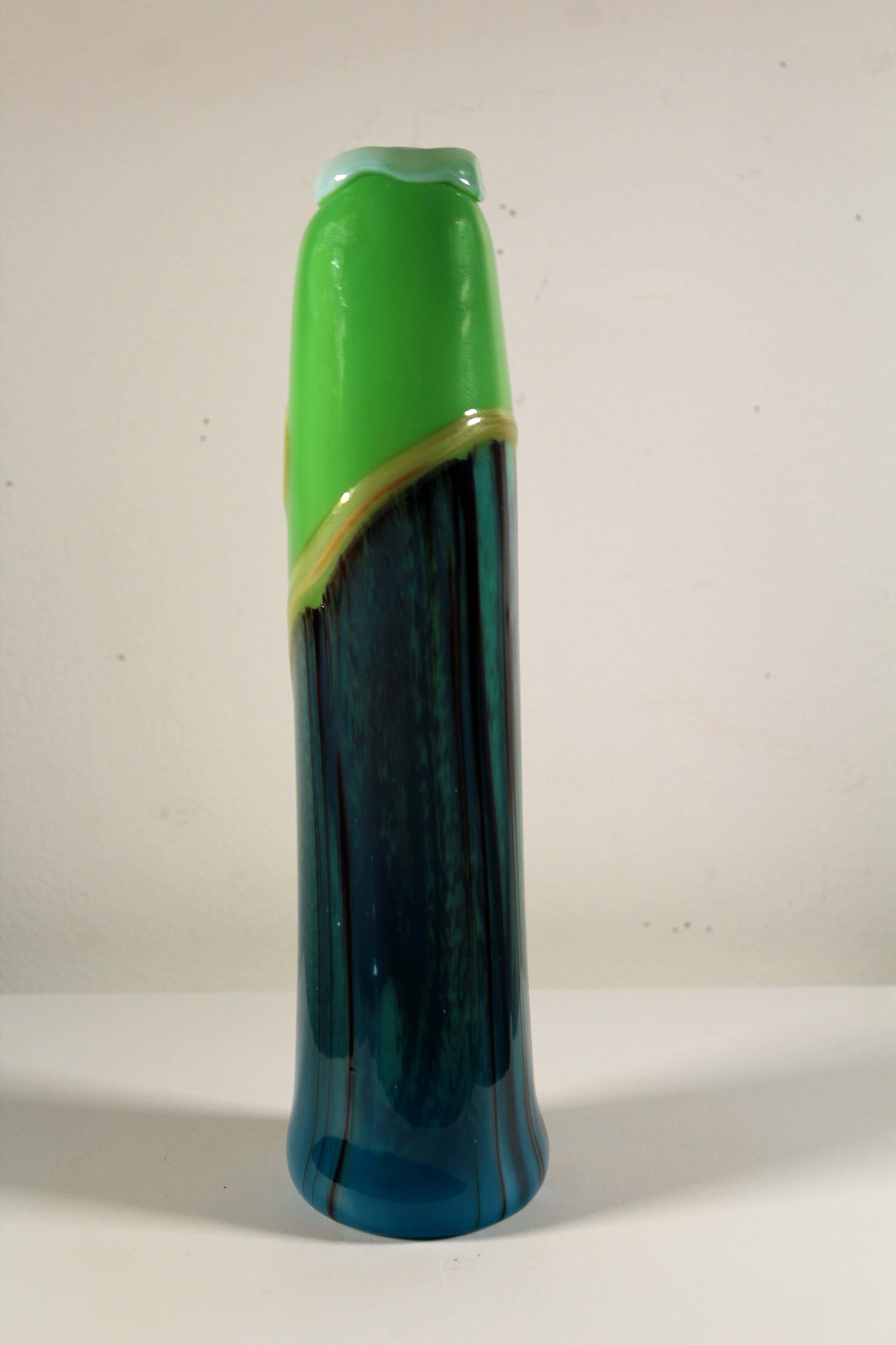 Jack Schmidt Postmodern Studio Handblown Glass Tall Green and Blue Vase, 1975 In Good Condition For Sale In Keego Harbor, MI