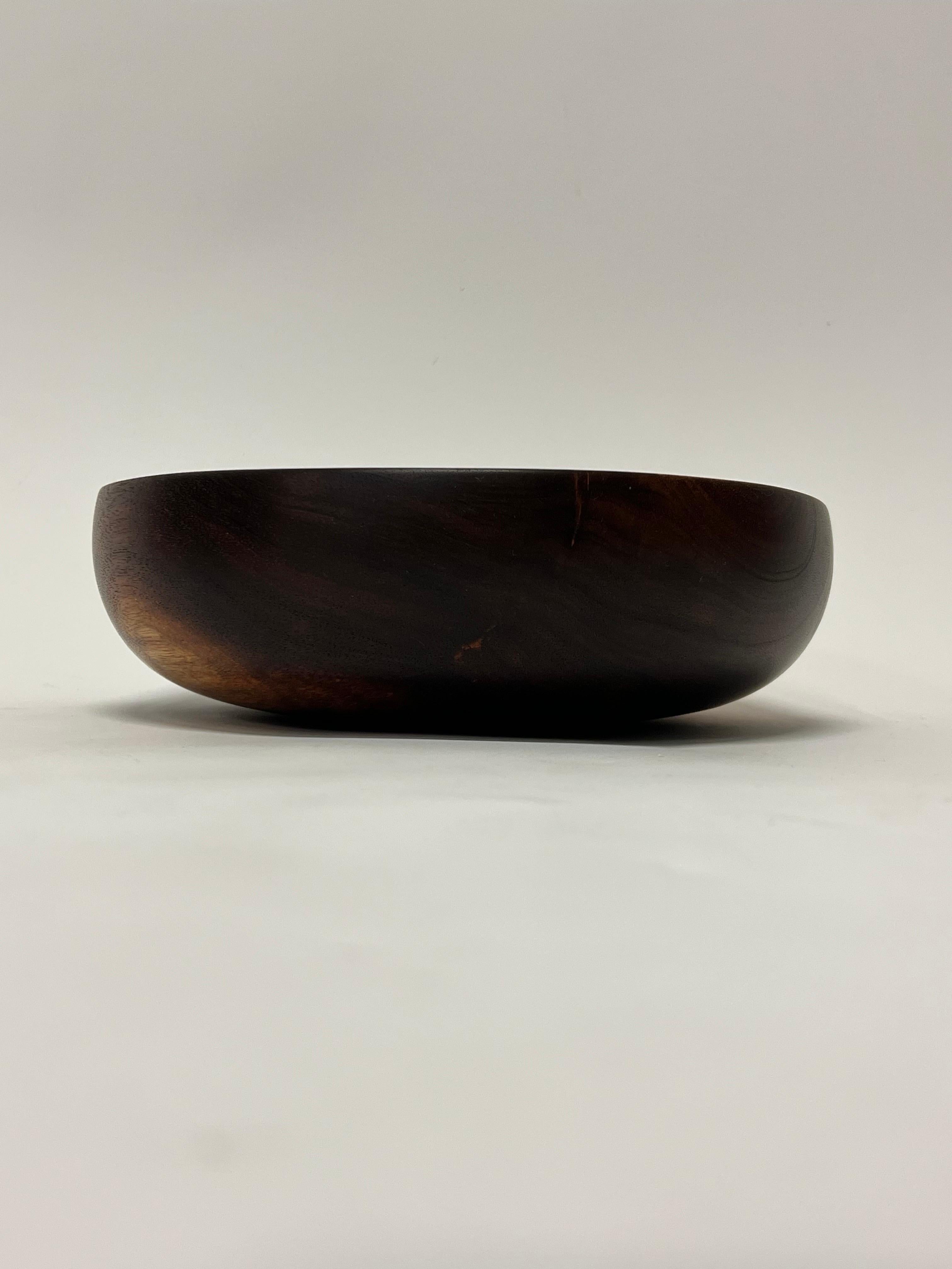 Beautiful Koa wood bowl by master woodturner, Jack Straka c1970s. 

Straka is very respected and admired and has influenced the work of a new generation of artists. He used only woods native to Hawaii, harvesting most of his material from