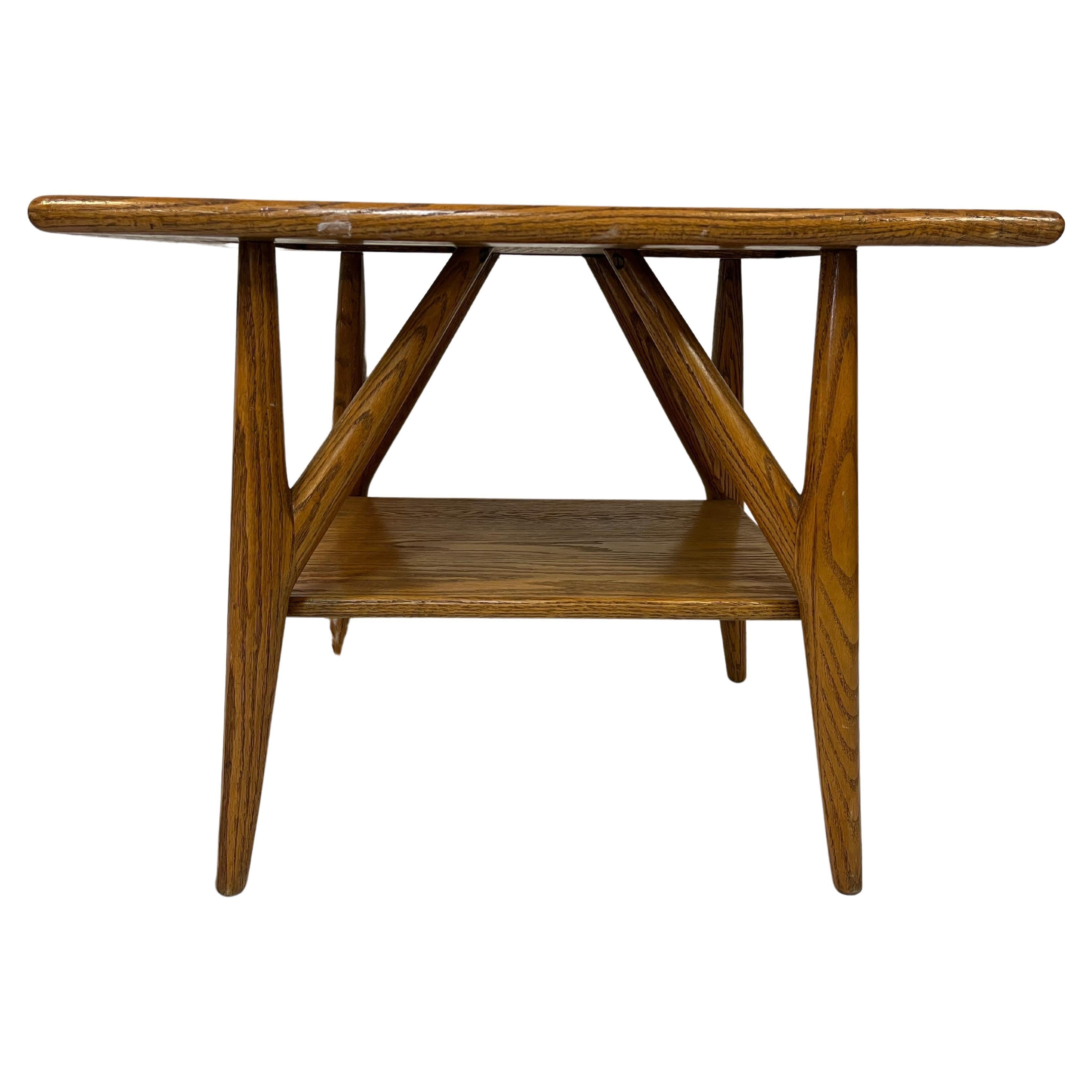 Jack Van Der Molen Mid Century Modern American Design Oak Wood Side or End Table For Sale